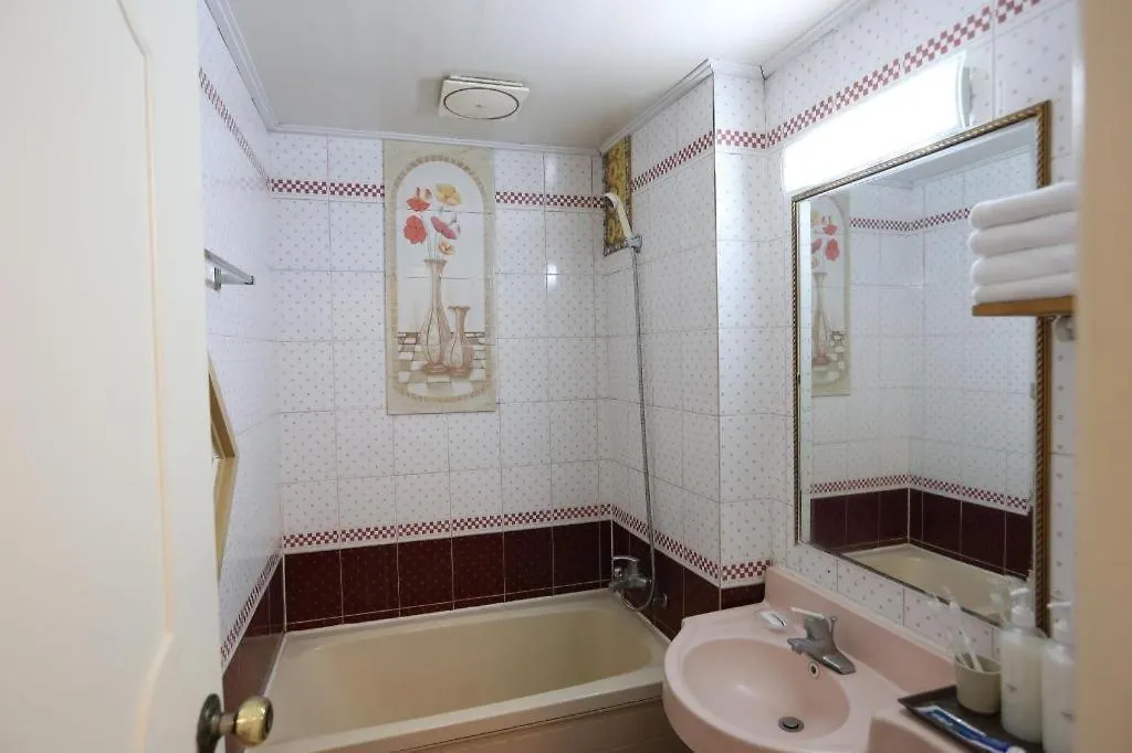 Μοτέλ Emerald Ace Hotel Τζέτζου